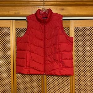 Lands End Down Vest - 2X. Red.  (343)
